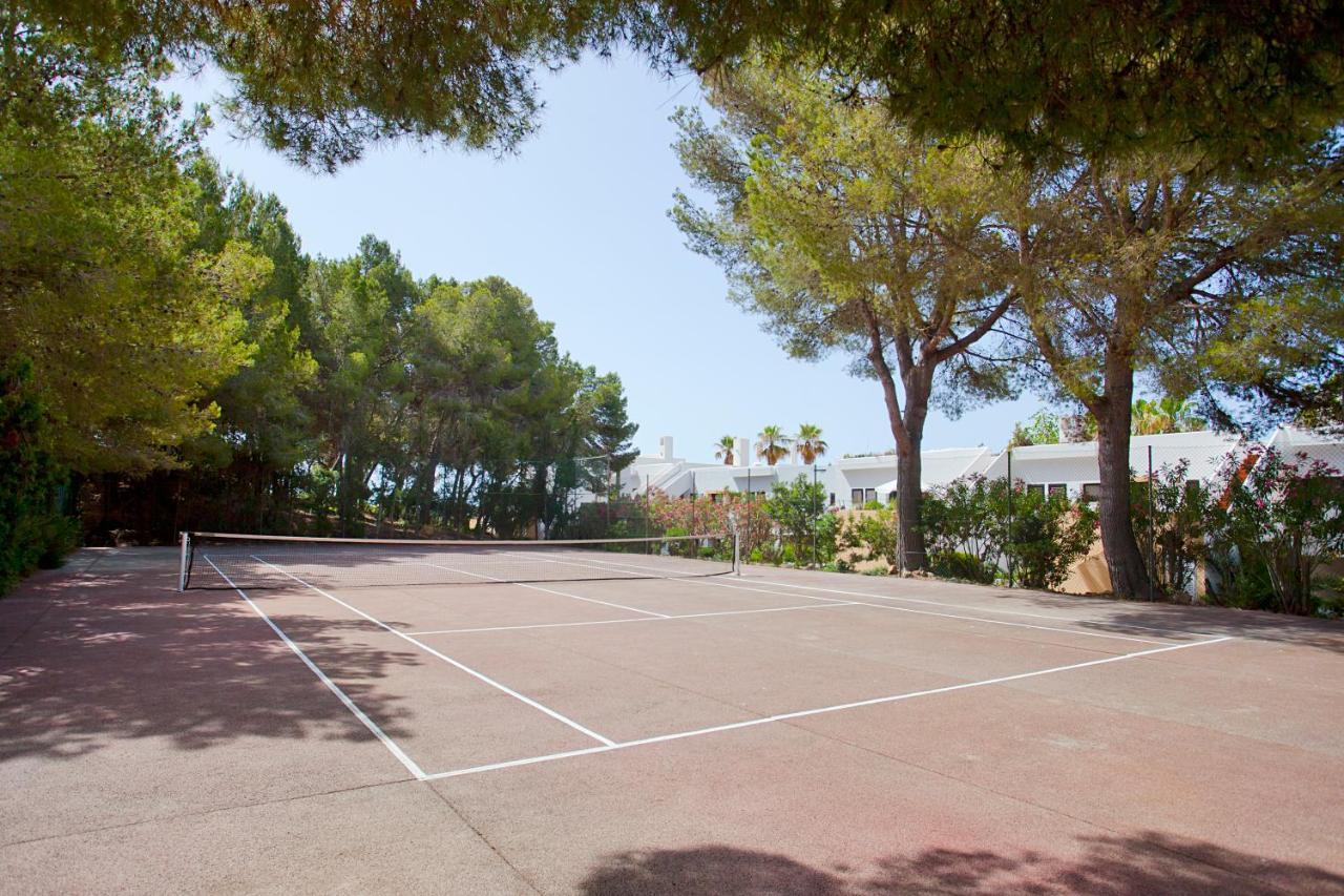 Apartamentos Club Cala Azul Сан Карлос Екстериор снимка