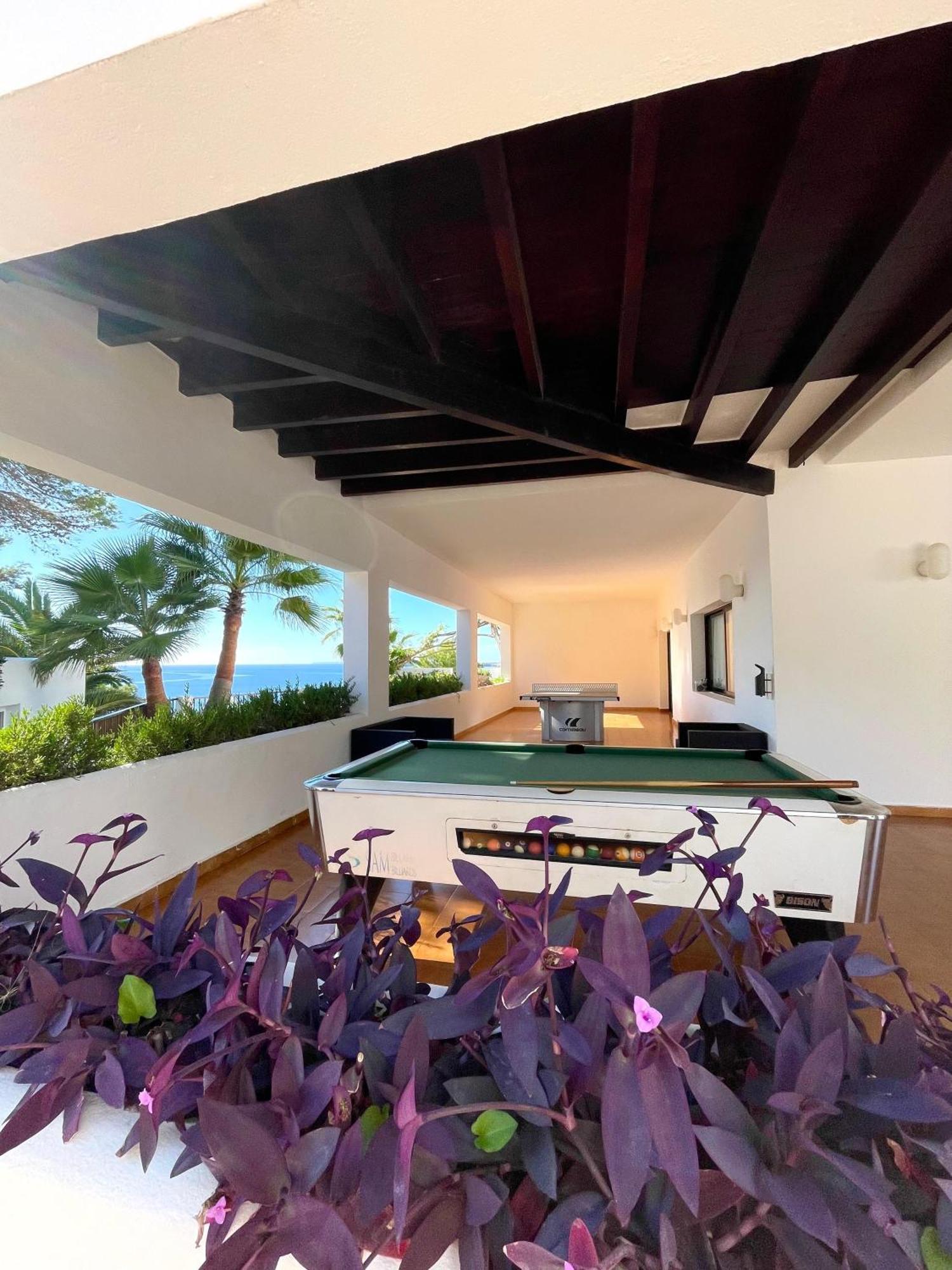 Apartamentos Club Cala Azul Сан Карлос Екстериор снимка